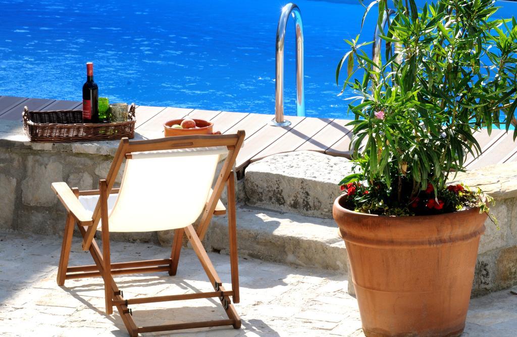 Holiday Homes Poli Svetega Antona Gracisce Luaran gambar