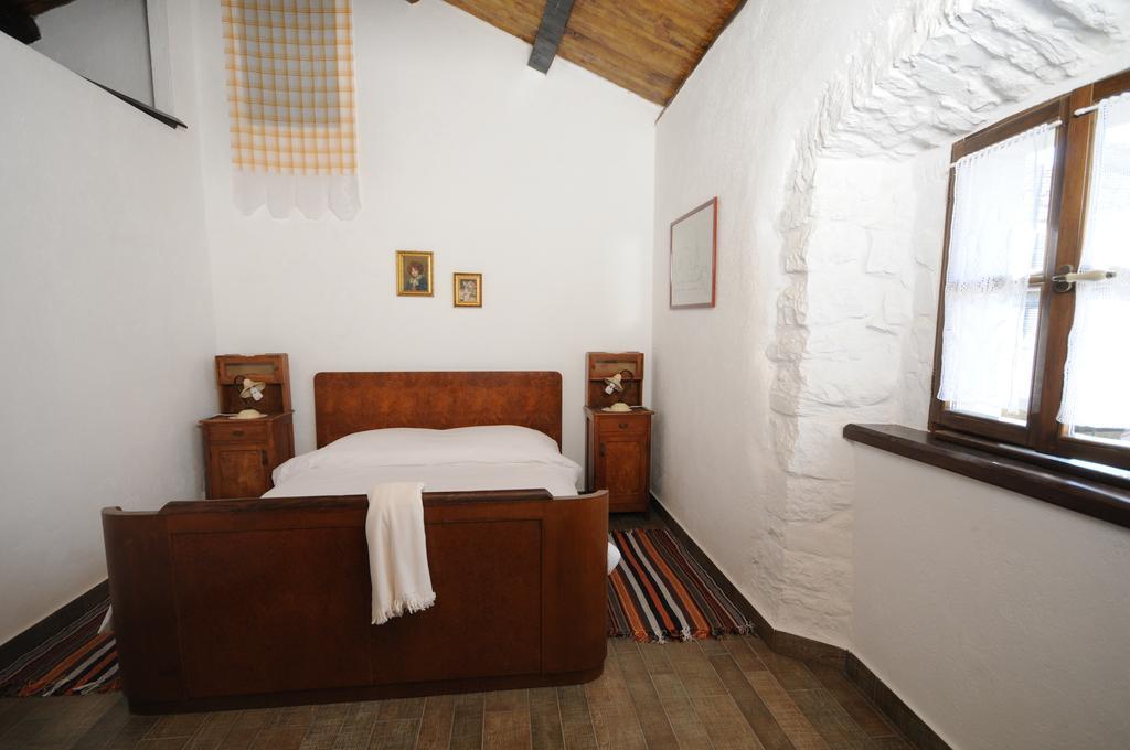 Holiday Homes Poli Svetega Antona Gracisce Bilik gambar