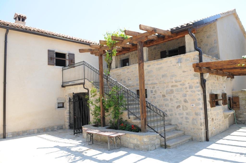 Holiday Homes Poli Svetega Antona Gracisce Bilik gambar