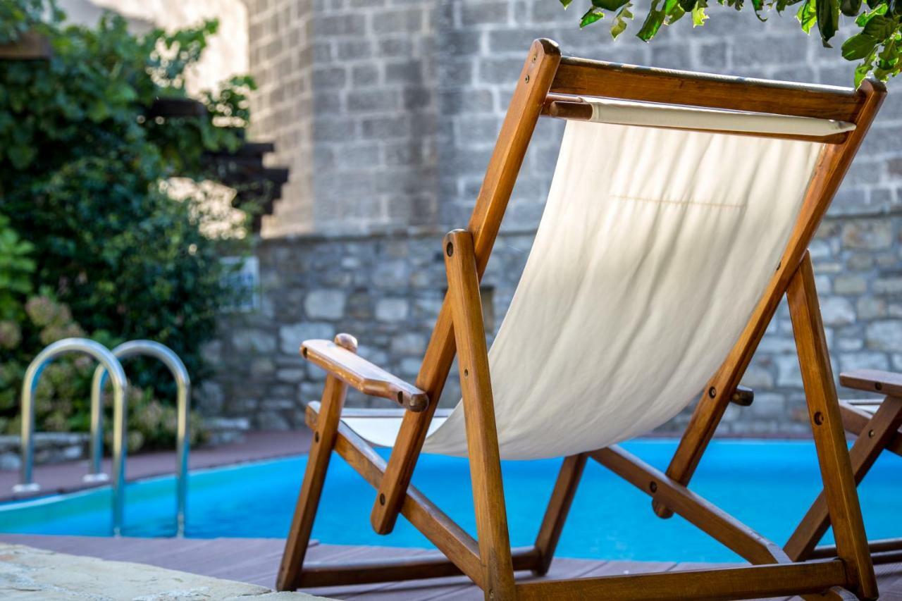 Holiday Homes Poli Svetega Antona Gracisce Luaran gambar