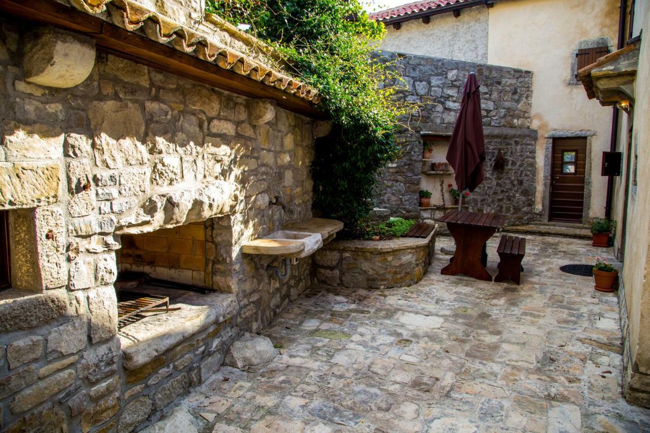 Holiday Homes Poli Svetega Antona Gracisce Luaran gambar