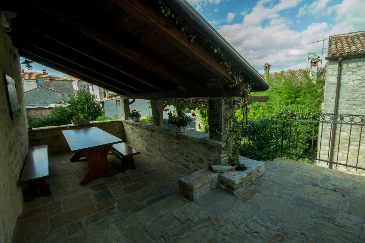Holiday Homes Poli Svetega Antona Gracisce Luaran gambar