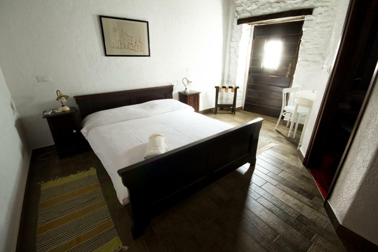 Holiday Homes Poli Svetega Antona Gracisce Luaran gambar